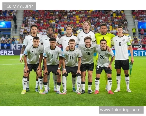 每位足球明星的辉煌瞬间与传奇时刻回顾与分析